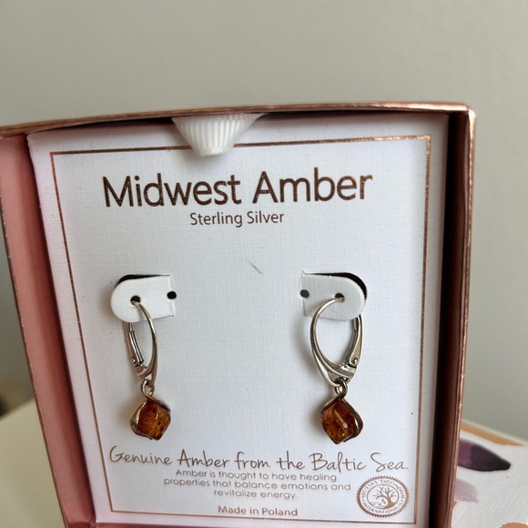 Midwest Amber Sterling Silver Genuine Amber From Baltic Sea Earrings - Picture 4 of 4